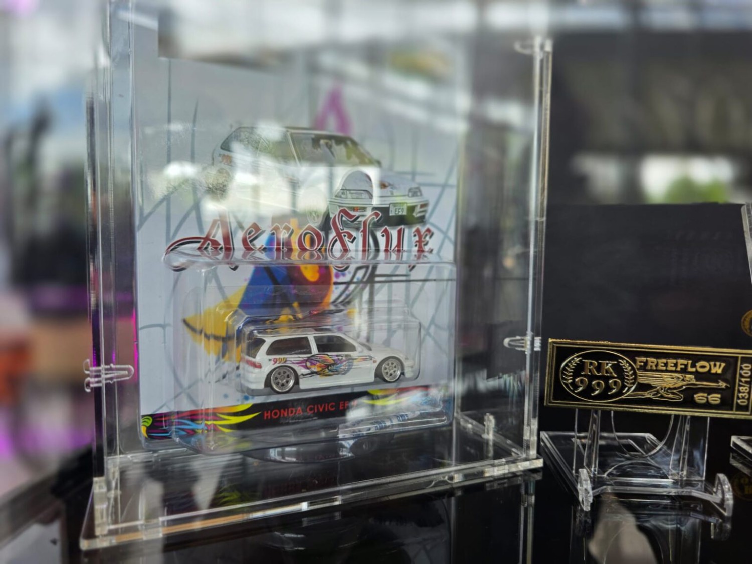 Honda Civic Nouva Ini Dilukis Tangan dan Ada Versi Diecastnya