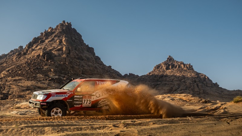 Julian Johan Berhasil Tuntaskan Separuh Perjalanan Rally Dakar 2026, Bagaimana Hasilnya?