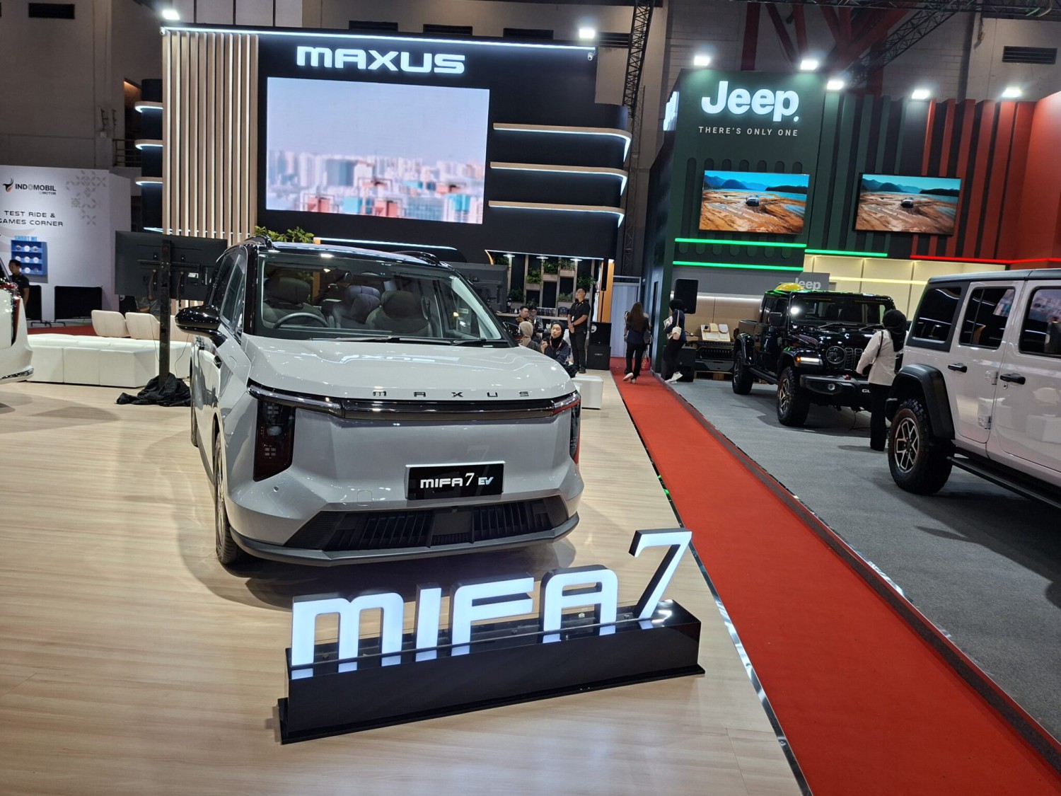 Maxus Tampil Percaya Diri di IIMS 2026, Bawa Mifa 7 dan Mifa 9