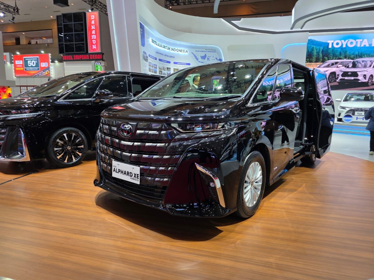 Toyota Perluas Lini Hybrid di IIMS 2026, Hadirkan Vios, Yaris Cross, hingga Alphard Lebih Terjangkau