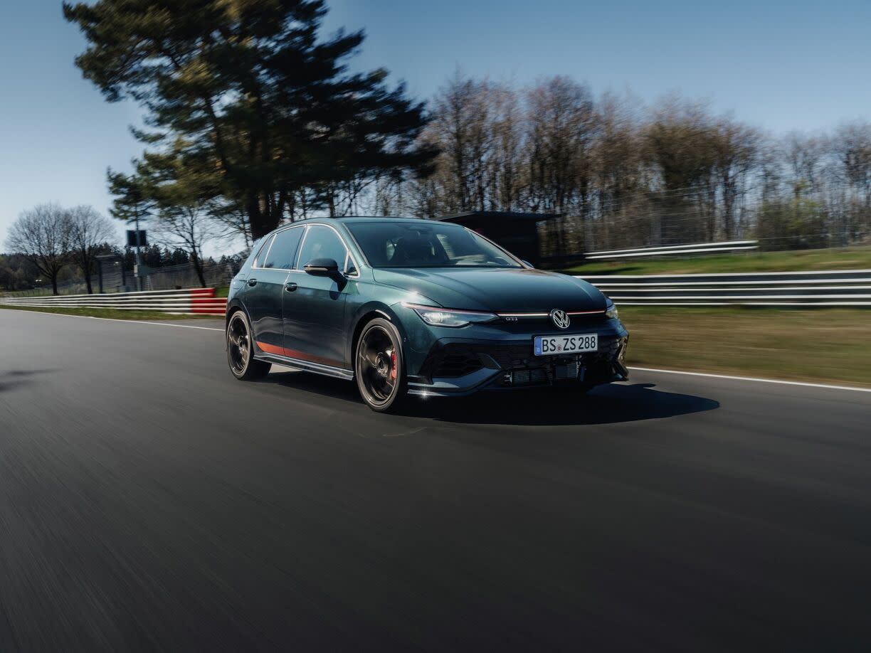 The Civic Type R Just Lost its Nurburgring Crown-to a Volkswagen