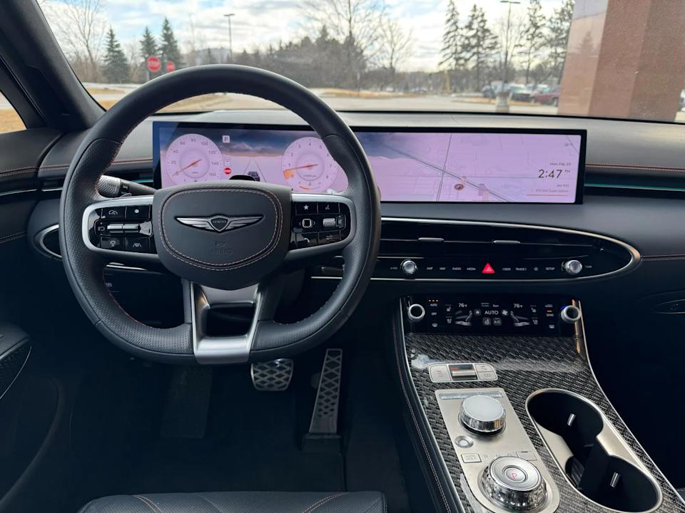 Genesis, Genesis GV70 Sport Prestige delivers award-worthy sportiness, stature