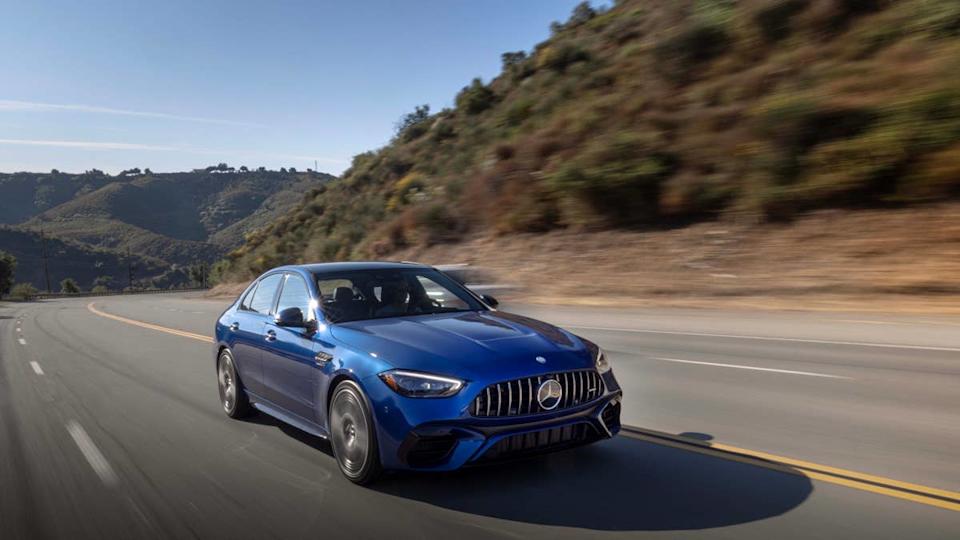 Mercedes-Benz Recalls 144,049 Vehicles for Infotainment Screen Issues