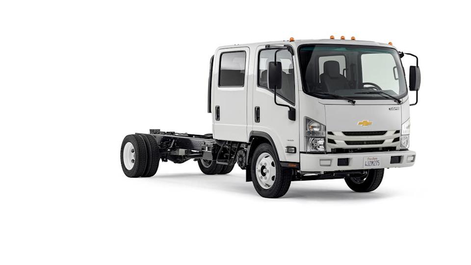 Chevrolet Walks Away From Its Biggest Silverado Trucks As Sales Slide