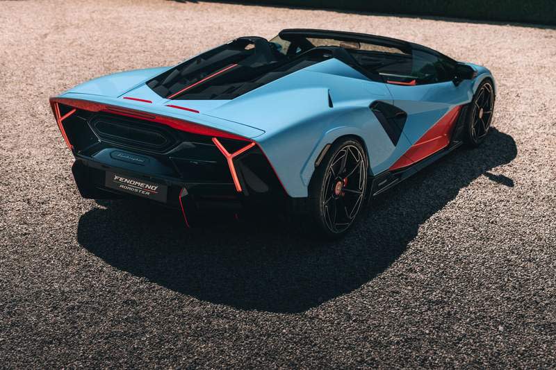 Lamborghini reveals its most powerful drop-top with Fenomeno Roadster