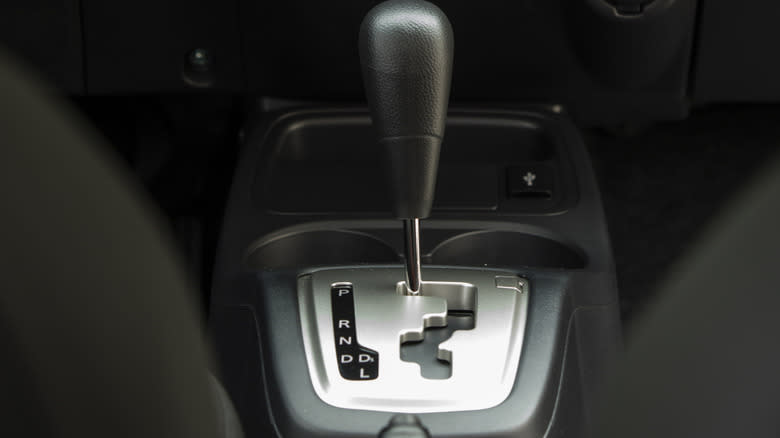 What Does 'L' Mean On An Automatic Gear Shift And When Should You Use It?