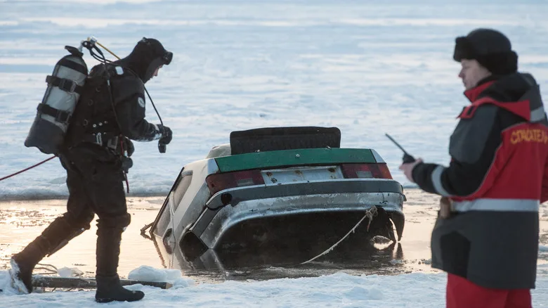 According To This Survey, More Americans Need To Learn How To Escape A Sinking Car