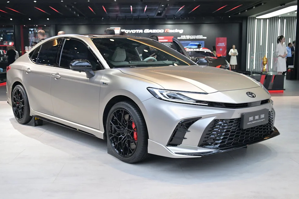 Toyota, Toyota Camry, Toyota recalls 508,000 US Camry Hybrids after blank screen can hide key warnings