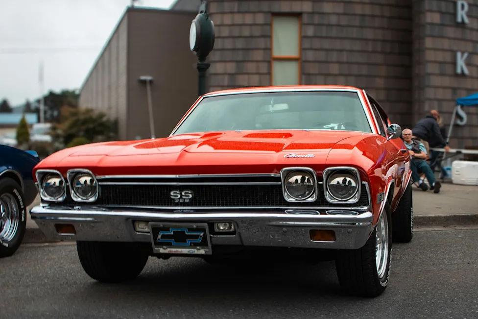 This Week in Collector Car Auctions: Record Muscle, Blue-Chip Porsches, and a Watch List Heating Up for Summer