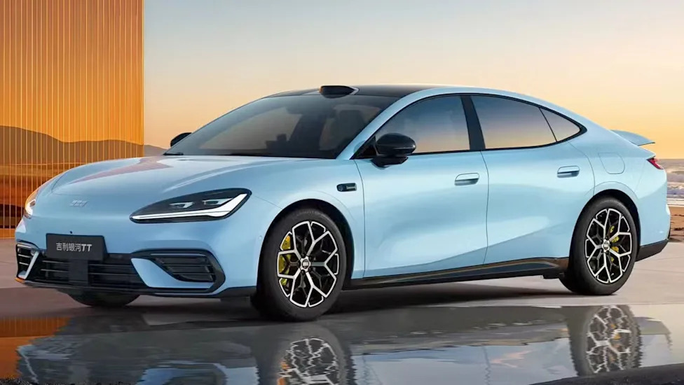 China EV debut packs 451-mile range and a built-in fridge