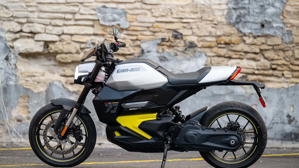 Can-Am Is Recalling A Bunch Of Its Late-Model 2 and 3 Wheelers For A Faulty Touchscreen