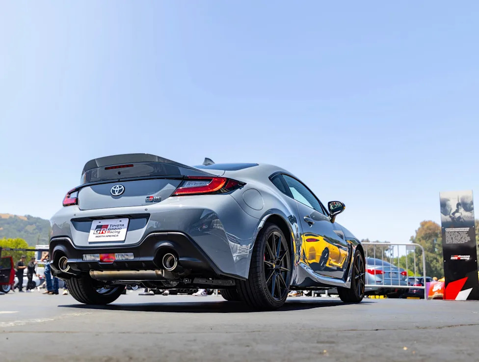 Toyota, RWD, Toyota’s RWD Sports Car Gets New Colors and an Interesting Tweak to Its Manual Transmission