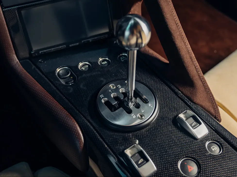 The Last Manual V12 Lamborghini Ever Built May Be This Murciélago