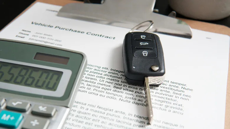Here's How Much The Average US Household Spends On Gas Yearly (And The Amount They Use)