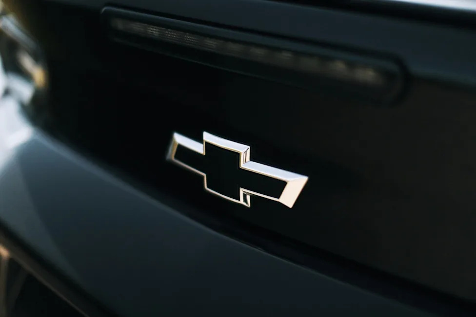 GM Denies L87 V8 Employee Discount as NHTSA Probes Nearly 1 Million Trucks