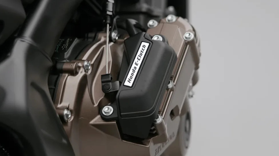 Honda, How Honda's Innovative Motorcycle E-Clutch System Works (And Which Bikes Have It)