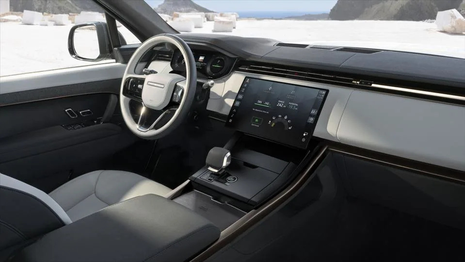 Range Rover Sport Goes Fully Electric With 550PS And Sharper Dynamics
