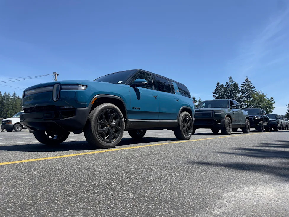 Rivian, Rivian under investigation over rear suspension failures on R1 models