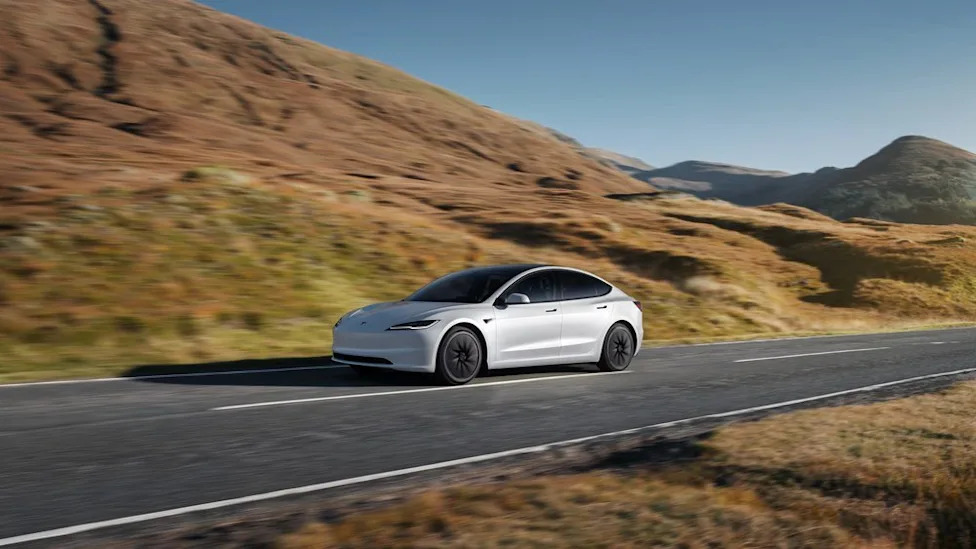 Tesla, Tesla Hits a New Record for Autopilot and FSD Crashes