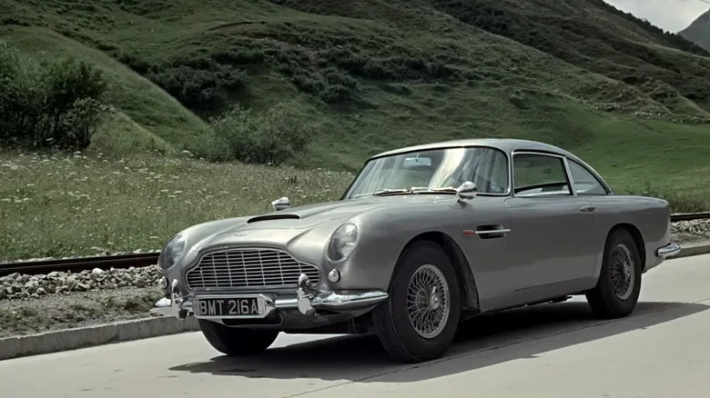 How Fast Is The Original '63 Aston Martin DB5? A Look At Its Top Speed