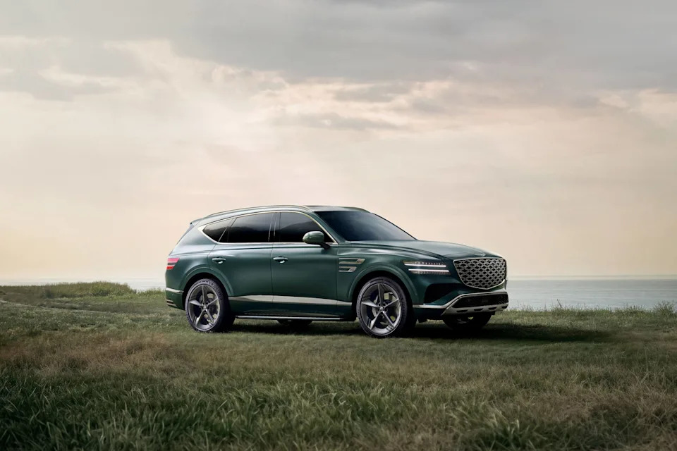 Genesis' First-Ever Hybrid Is a 347-HP GV80 That Claims 28 MPG