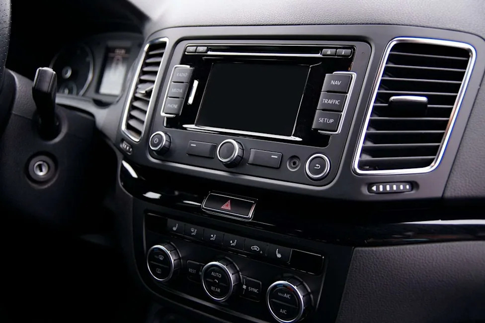 Detroit, RAM, Cops Raid a Detroit House and Walk Out With Four Ram Infotainment Screens