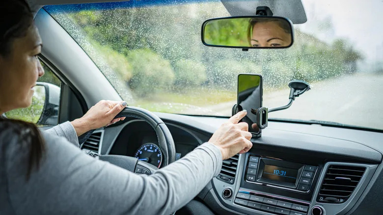 Why You Shouldn't Sync Your Phone To A Rental Car