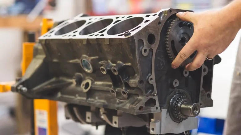 Engine Block Vs. Cylinder Head: What's The Difference?