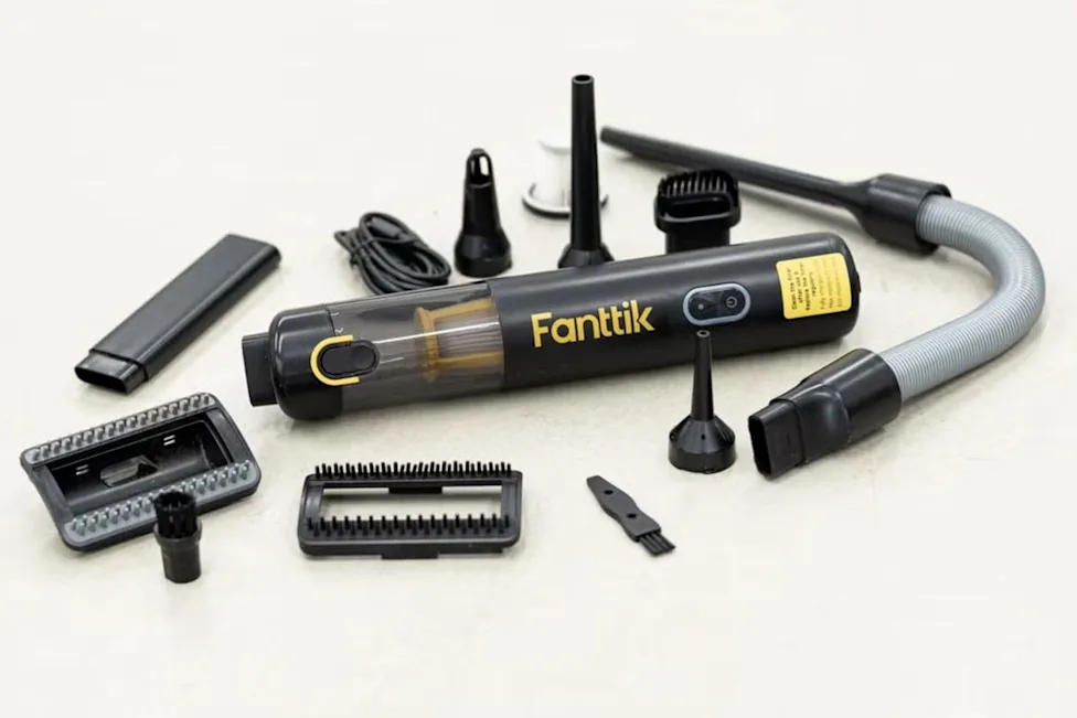 Fanttik's Car Vacuum Is a Smart Prime Day Buy