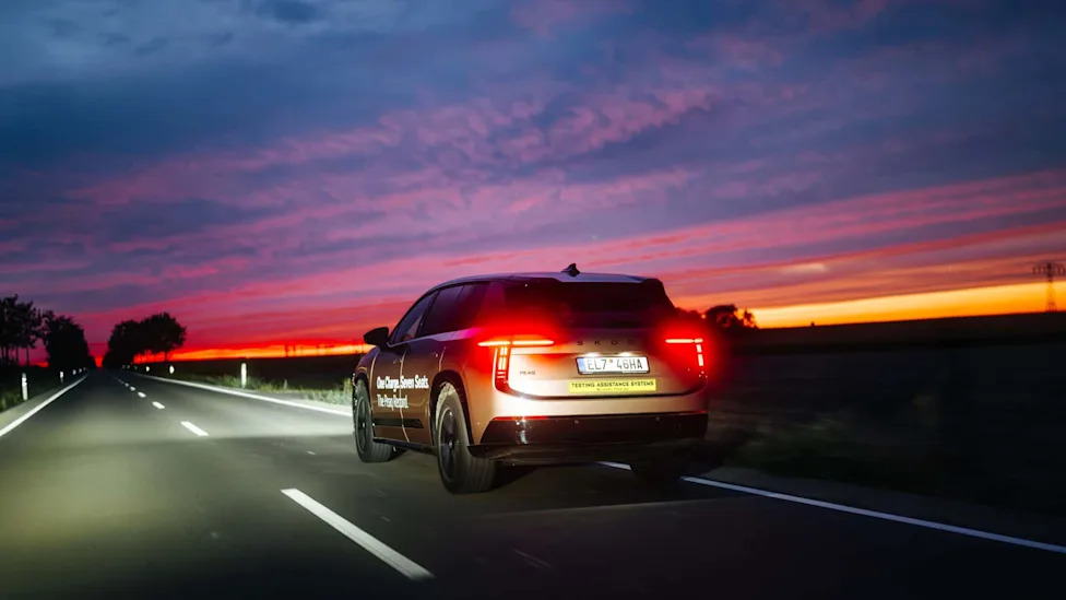 This 7-Seat EV Went 582 Miles On A Charge. But There’s A Catch