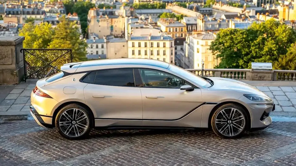 BYD unveils new $50,000 Denza Z9 GT with 1,032 hp and 5-minute fast charging