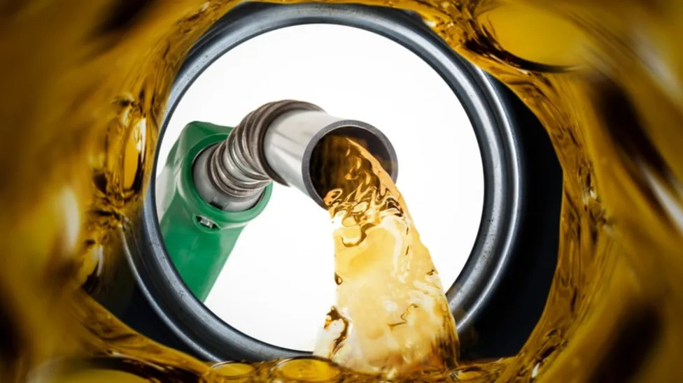 Your Gas Tank (Likely) Doesn't Need To Be Cleaned - It's A Common Mechanic Scam