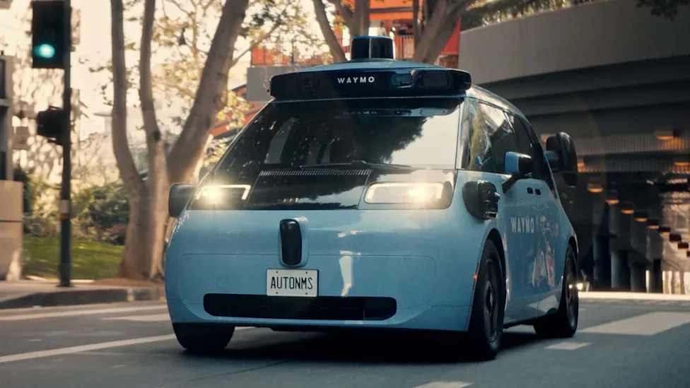 Waymo’s New Robotaxi Minivans Are Now Taking Paying Passengers