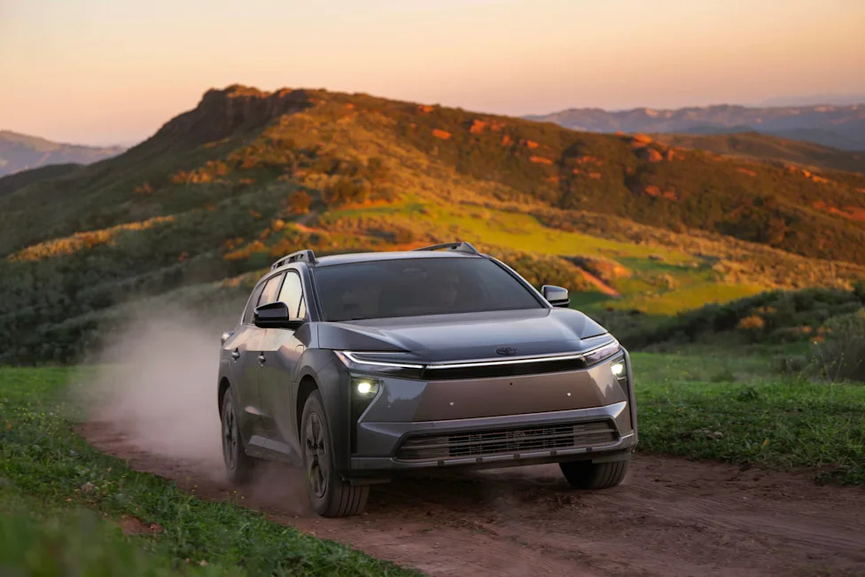 Subaru Is Outselling Toyota With a Cheaper Version of the Same EV