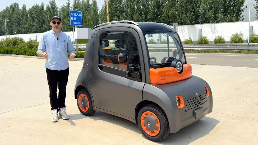 Fiat, This Chinese Micro EV Makes The Fiat Topolino Look Bare-Bones
