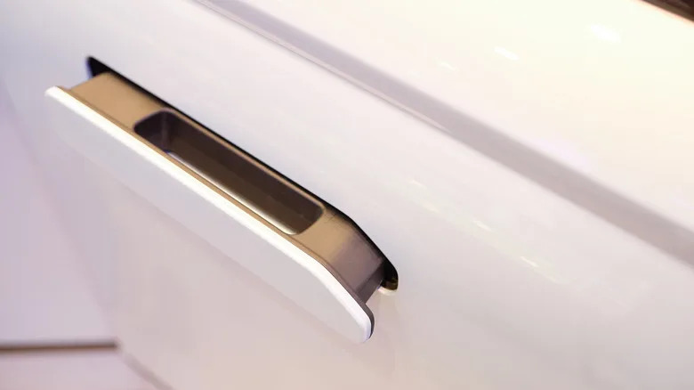 So Your Electronic Door Handle's Failed And You Want Out Of Your Car. Here's What To Do