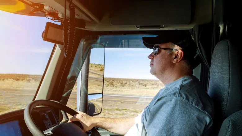 Are Most Semi-Trucks Automatic Or Manual?