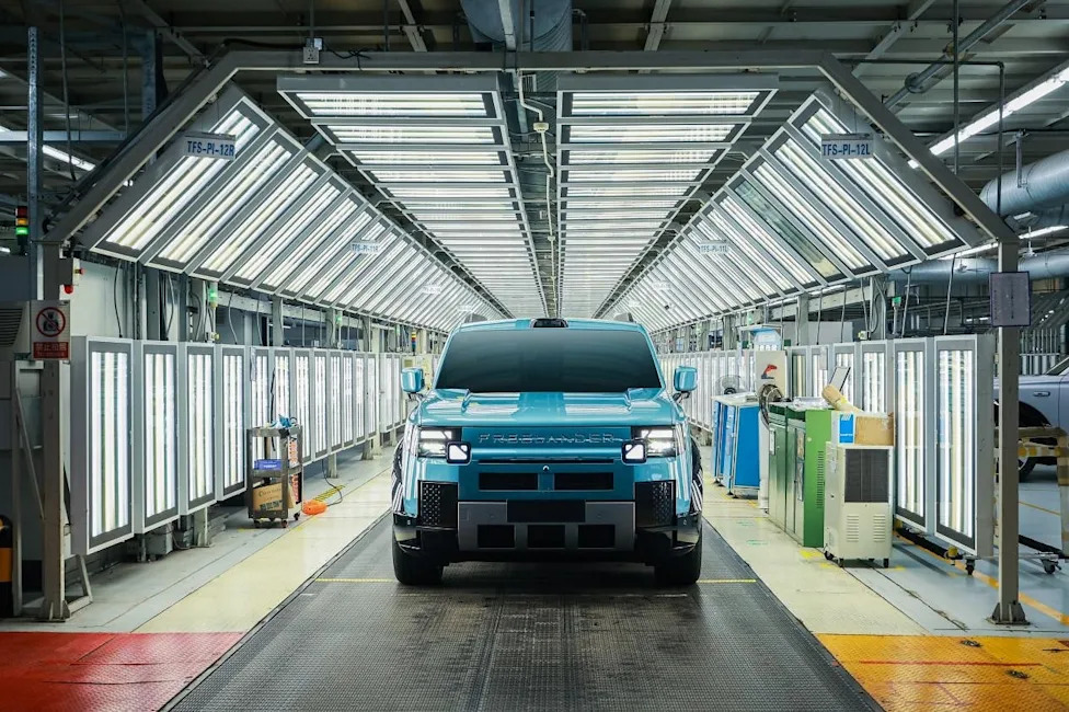 Freelander launches first model in China
