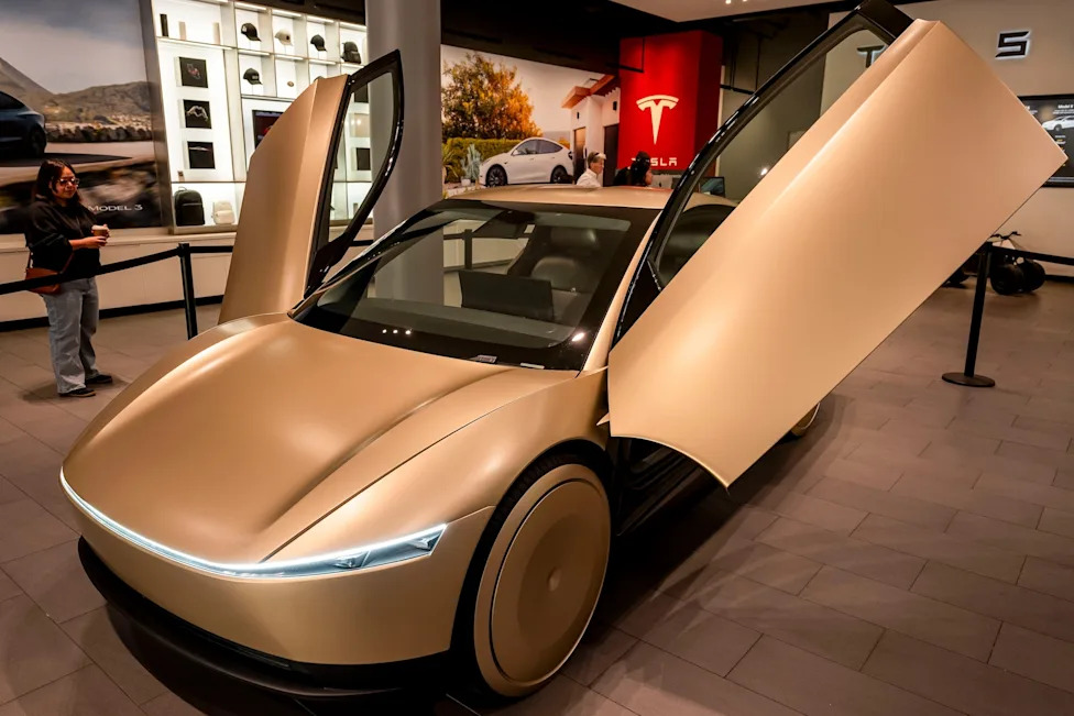 Tesla, Tesla starts testing Cybercab without pedals or a steering wheel in Austin