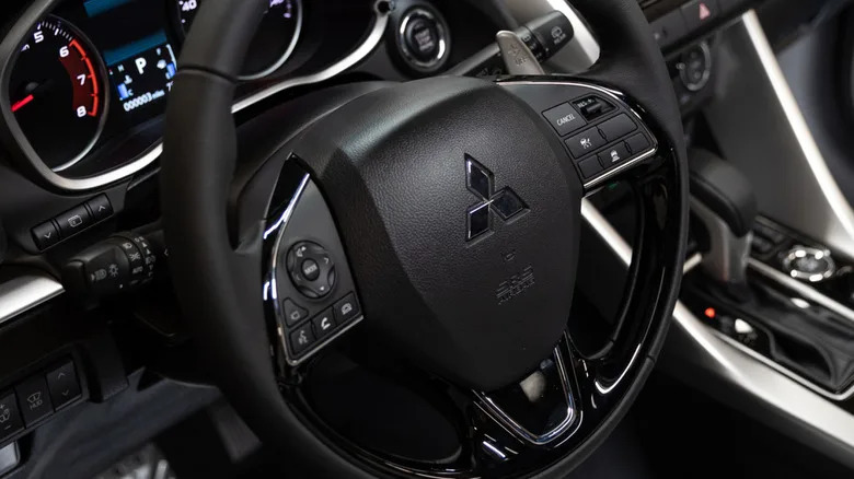 Honda Almost Nailed Its Camera Button Placement, But One Unexpected Automaker Still Has Everyone Beat