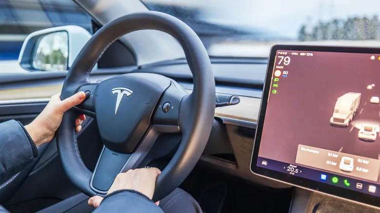 Ex-Tesla Manager Labels Self-Driving Car Tests 'Highly Dangerous' In New Lawsuit