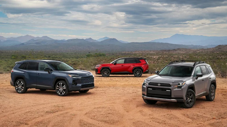 Toyota Dealers Have A 'Really Unusual' Problem With The Hybrid RAV4