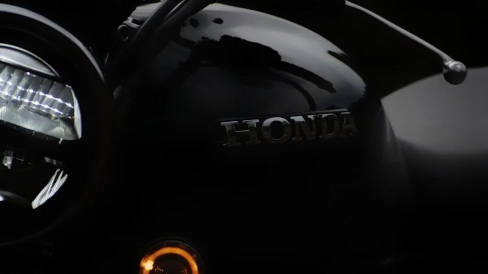 Honda, Honda Unveils a CB 500 Heritage Roadster for India - But It's Not the Twin-Cylinder Bike Everyone Assumed