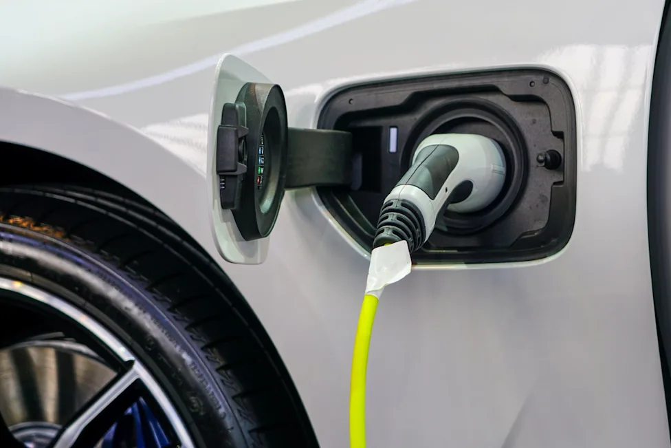 Battery, EVs keep up to 95% of their range after 5 years, and battery replacements have all but vanished