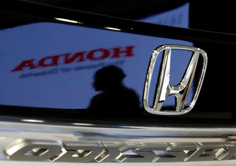 Honda, Honda plans highway test of wireless charging for moving trucks