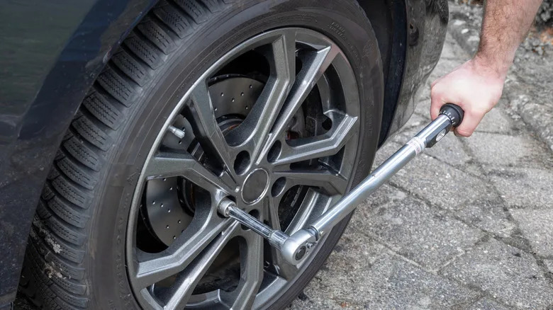 Torquing Your Wheels Is Crucial, But Where Do You Actually Find The Spec?