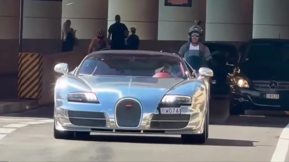 Fernando Alonso Has Been Spotted in His Bugatti Veyron With a Unique Aluminum Body