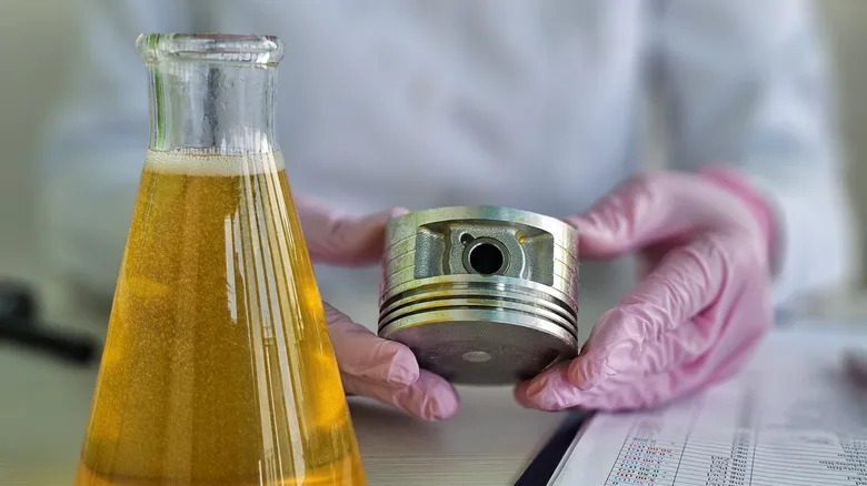 What Makes Hydraulic Oil So Different From Motor Oil?