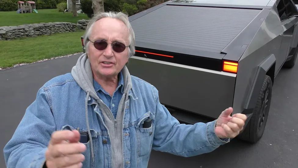 This Mechanic Has Labelled the Tesla Cybertruck as a 'Cyber Disaster'