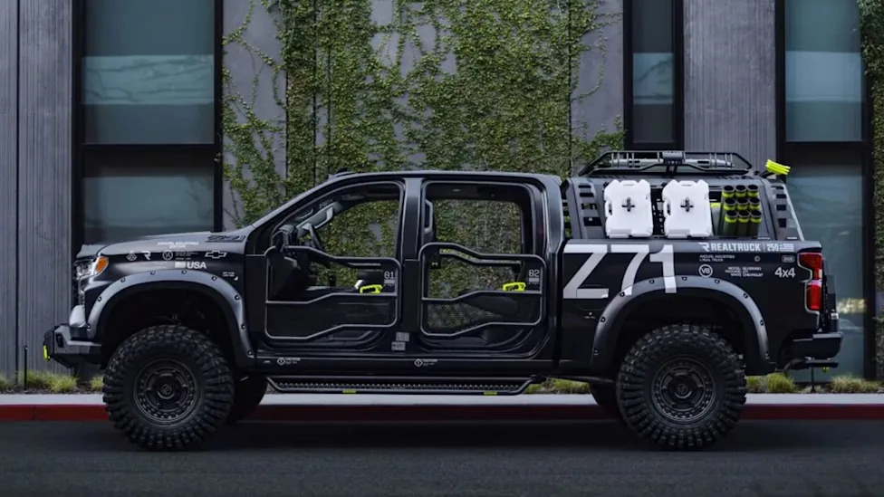 Palmer Luckey Teams Up With RealTruck To Create Military-Inspired Silverado Z71 For Veteran Charity